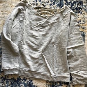 Cozy Gray Pullover Jumper With Cutout